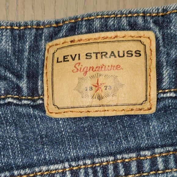 Levi's Signature Mid Rise Bootcut - Picture 6 of 9